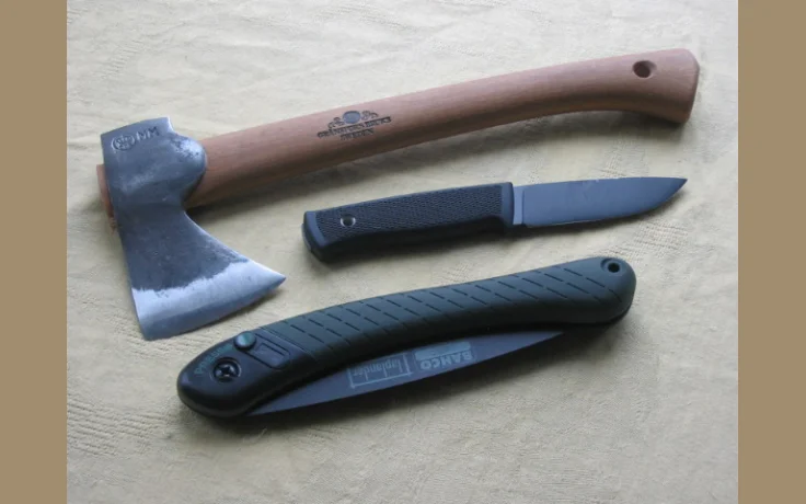 El Cuchillo de Bushcraft: Uso Correcto y Mantenimiento - imagen ilustrativa