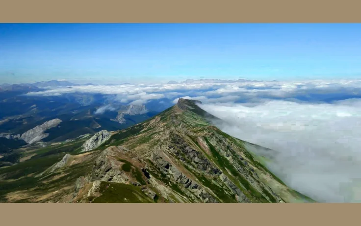 Trekking en Espa&ntilde;a: Rutas &Eacute;picas y el Equipo que Necesitas para Afrontarlas - imagen ilustrativa